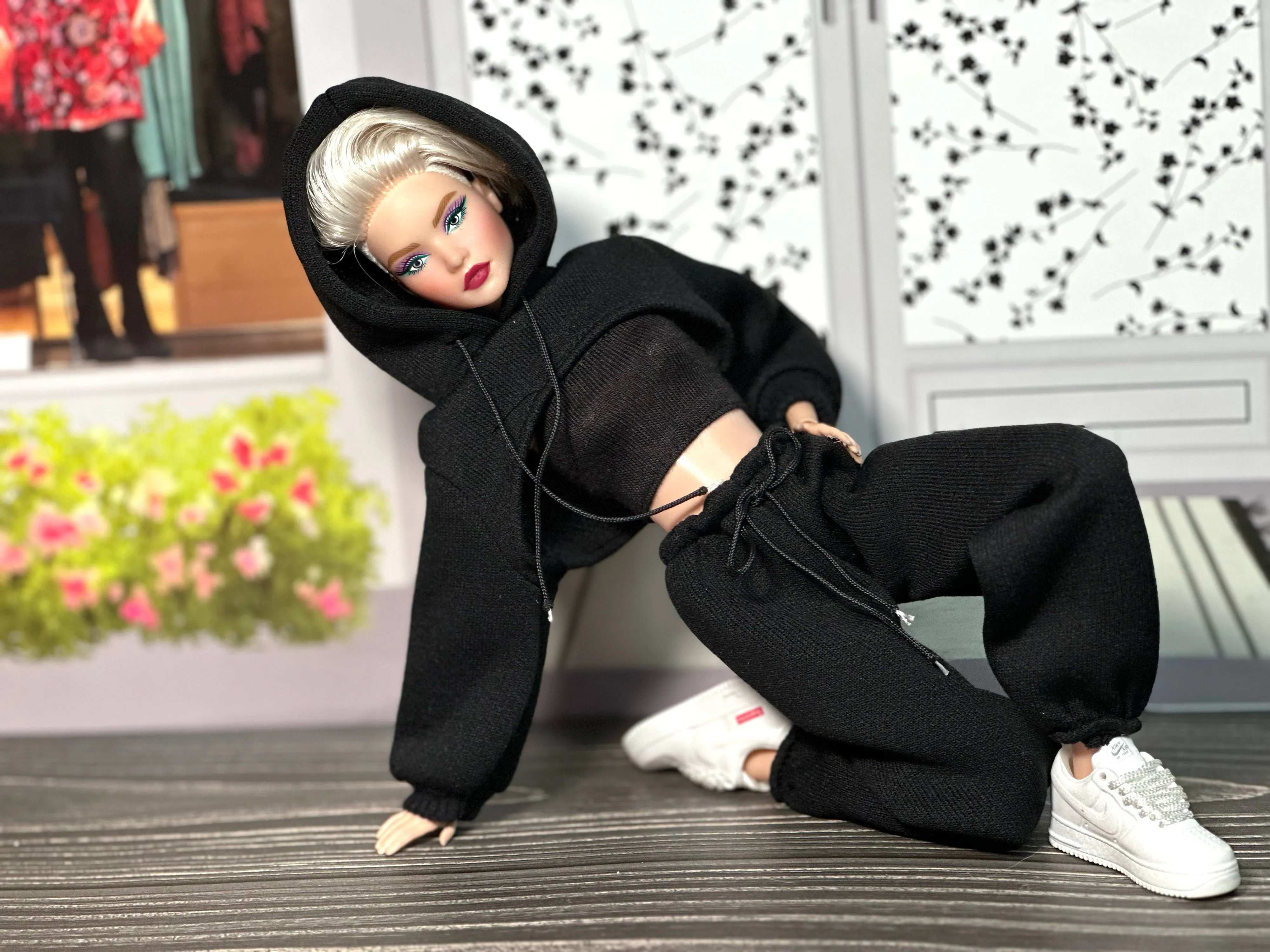 Black hoodie sweatpants for  Barbie dolls