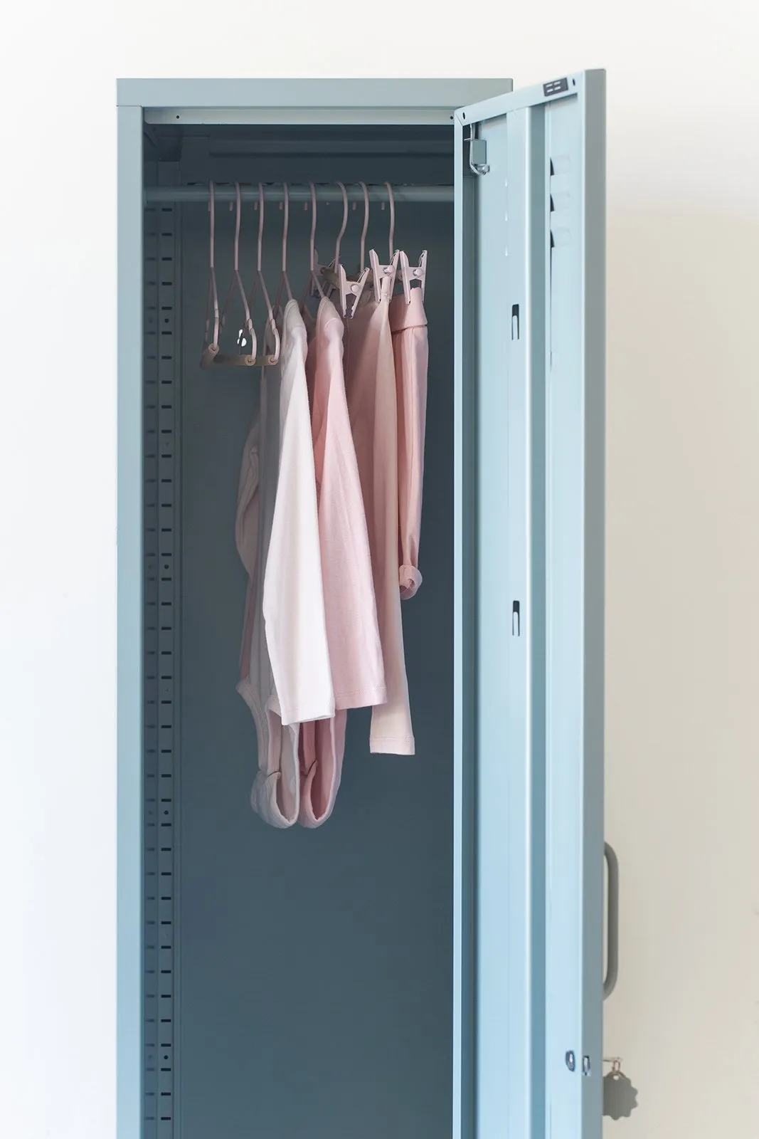 Kids Top Hangers In Blush